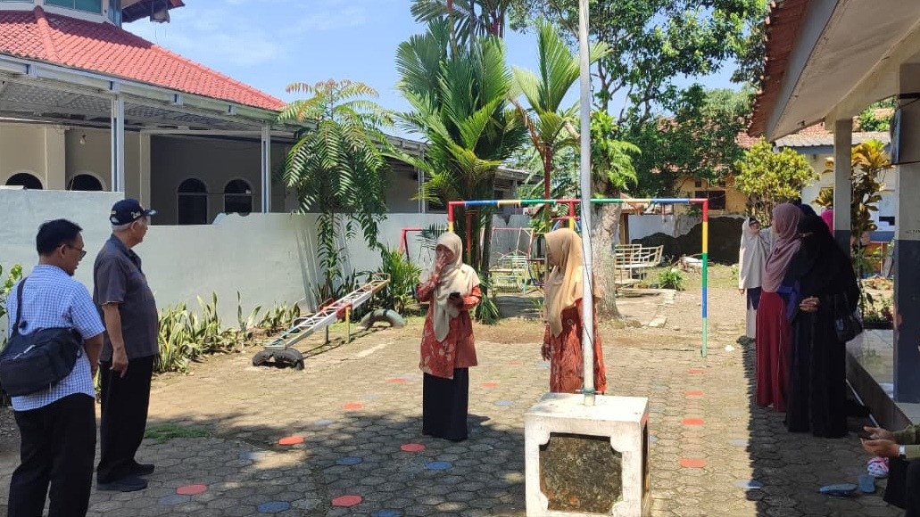 Tingkatkan Mutu Pendidikan, PC Wanita Al Irsyad Purwokerto Monitoring TK Al Irsyad Al Islamiyyah Sikapat