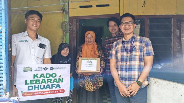 Bank Mega Syariah Cabang Purwokerto Bersama LAZNAS Al Irsyad Purwokerto Salurkan Kado Lebaran Dhuafa