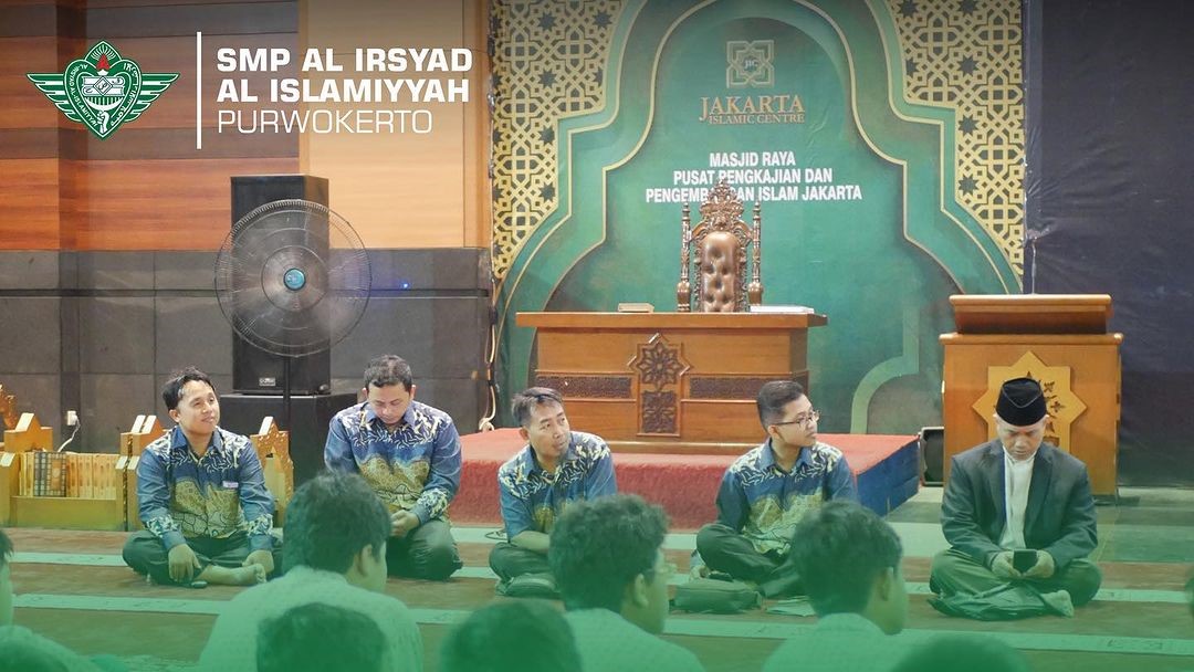Memberi Apresiasi Prestasi, SMP Al Irsyad Purwokerto Ajak Siswa Kunjungi Jakarta Islamic Center