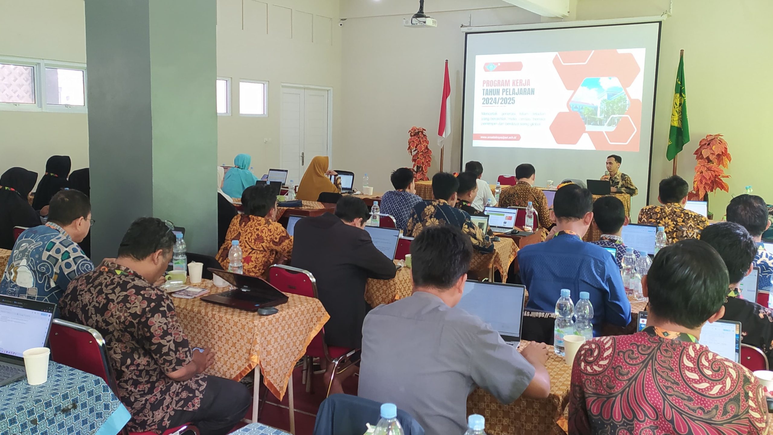 RAT LPP Al Irsyad Purwokerto: Dari Zero Waste, Hafalan Bersanad, hingga Sukses UTBK