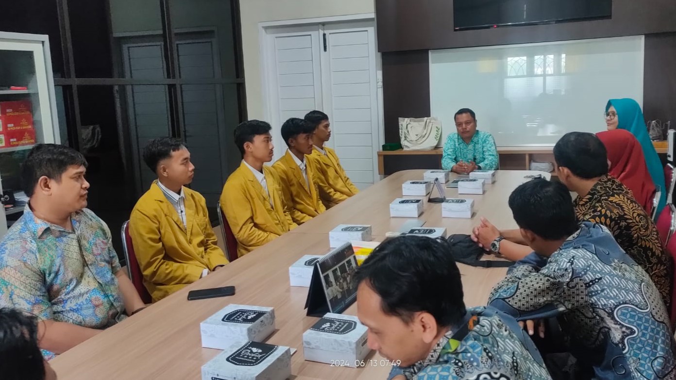 Empat Mahasiswa Unsoed Sukses Jalani Magang Mengajar Olahraga di SMPIT & SMAIT Al Irsyad Purwokerto