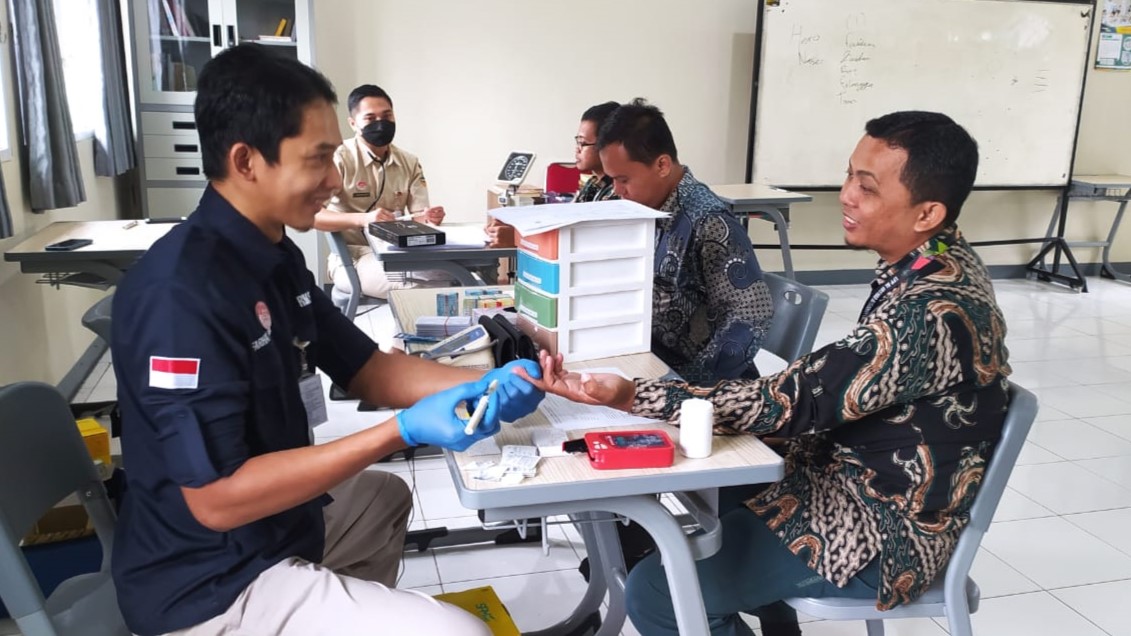 Sambut Ajaran Baru, LPP Al Irsyad Purwokerto Adakan Medical Check Up untuk Guru dan Karyawan