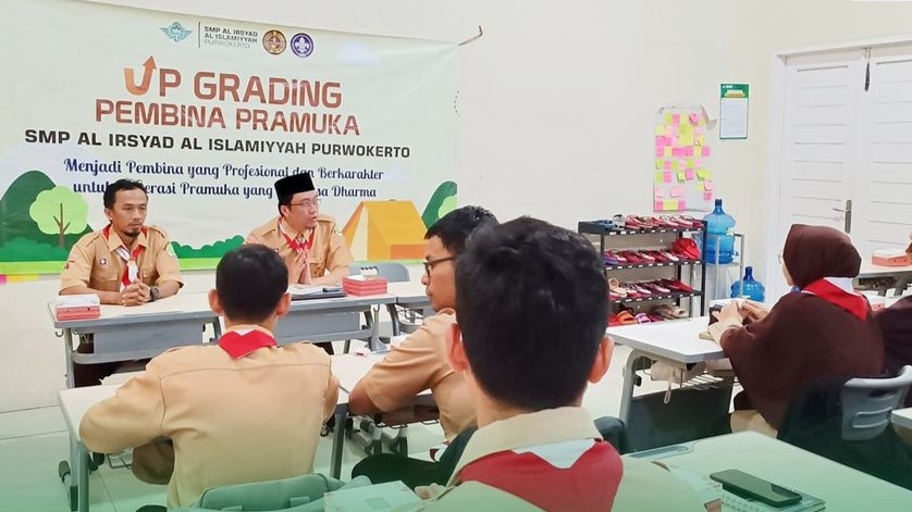 SMP Al Irsyad Purwokerto Gelar Upgrading Pembina Pramuka untuk Tingkatkan Kompetensi dan Kualitas