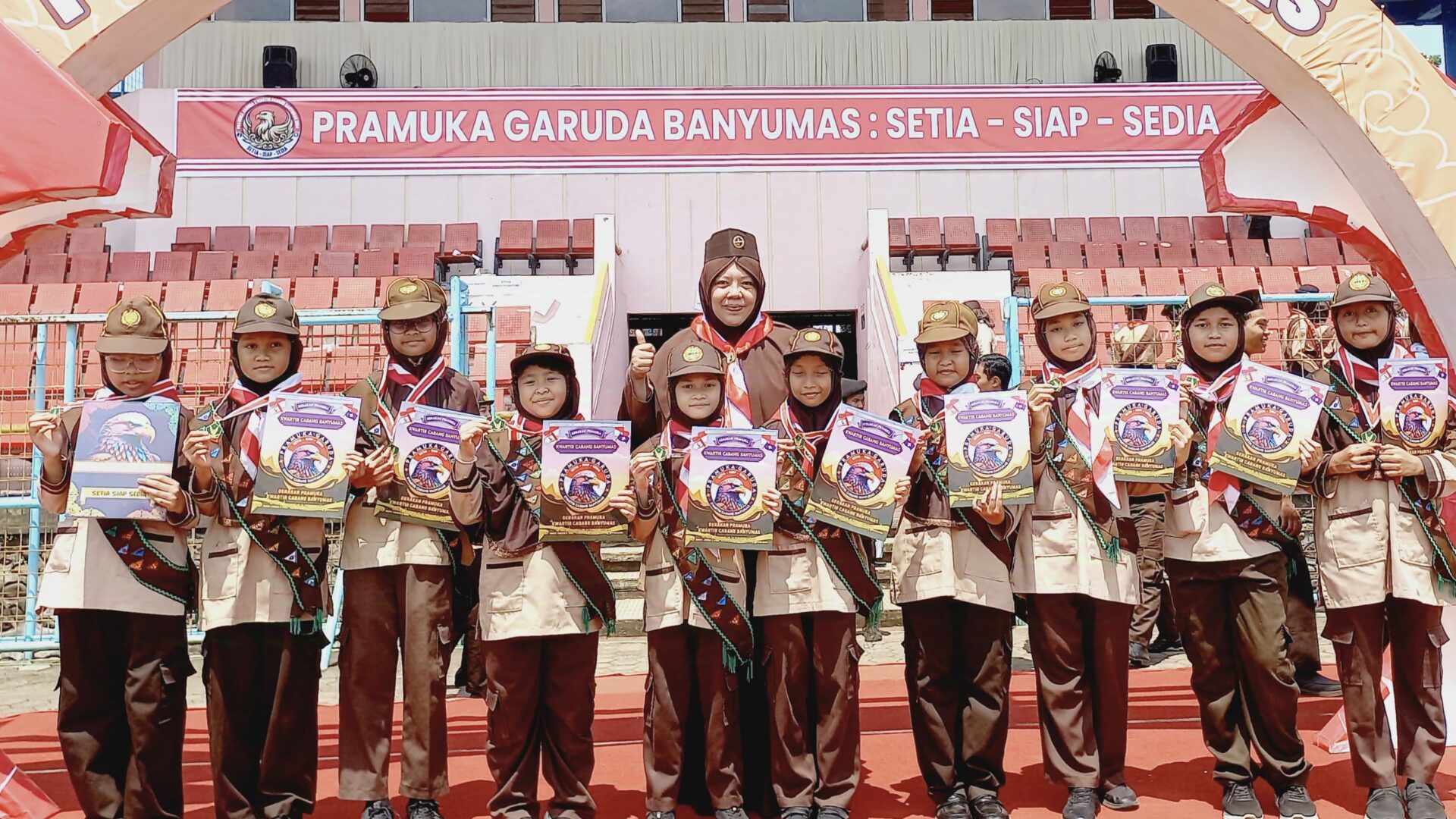 Hebat, 76 Siaga dan Penggalang Al Irsyad Purwokerto Ikut Pelantikan Pramuka Garuda